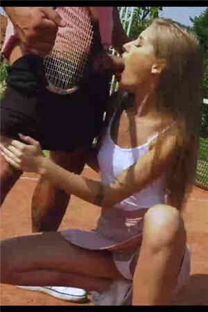 Tiffany_Tatum-教练大战网球美眉_(露出，美体)免费观看