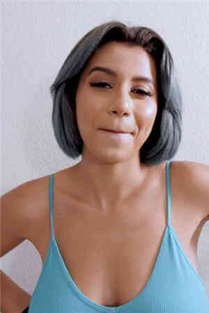 ShesNew-Roxie Sinner