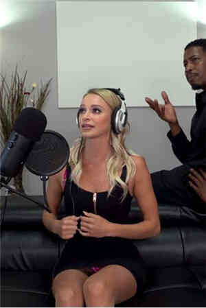 BlacksOnBlondes-Emma Hix